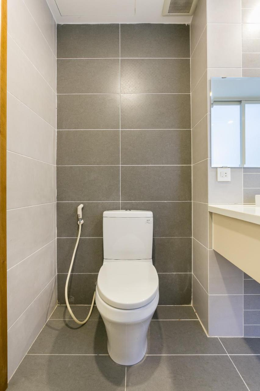 Oyo 138 Aparthotel 18 Ho Chi Minh-stad Buitenkant foto